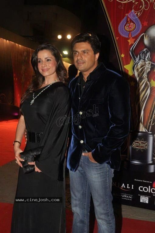 Bolly Celebs at The Global Indian Film and TV Honours 2011 - 64 / 92 photos