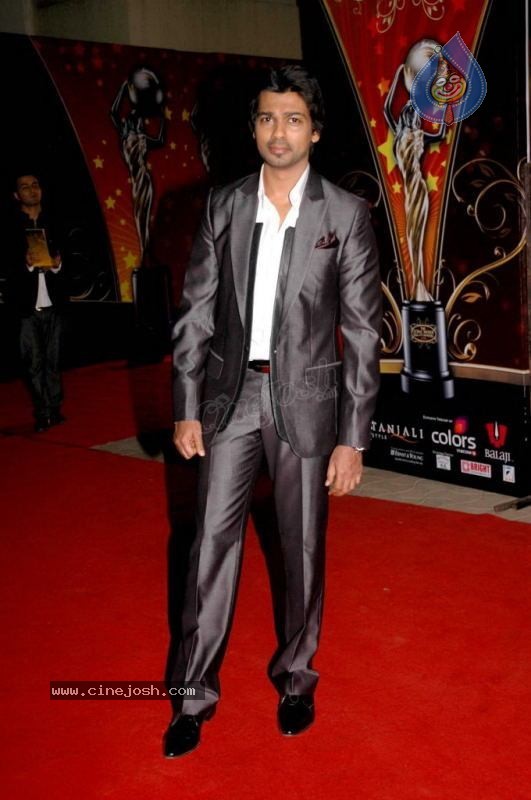 Bolly Celebs at The Global Indian Film and TV Honours 2011 - 68 / 92 photos