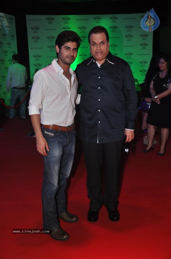 Bolly Celebs at The Hard Rock Cafe Launch - 4 / 53 photos