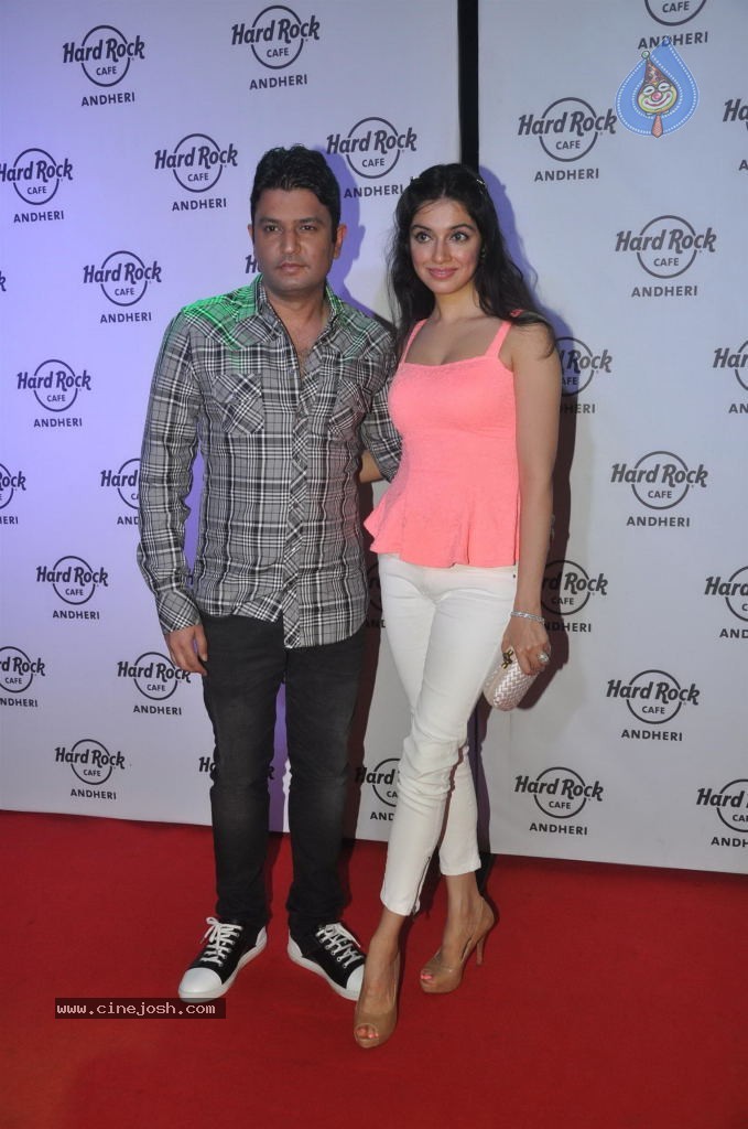 Bolly Celebs at The Hard Rock Cafe Launch - 5 / 53 photos