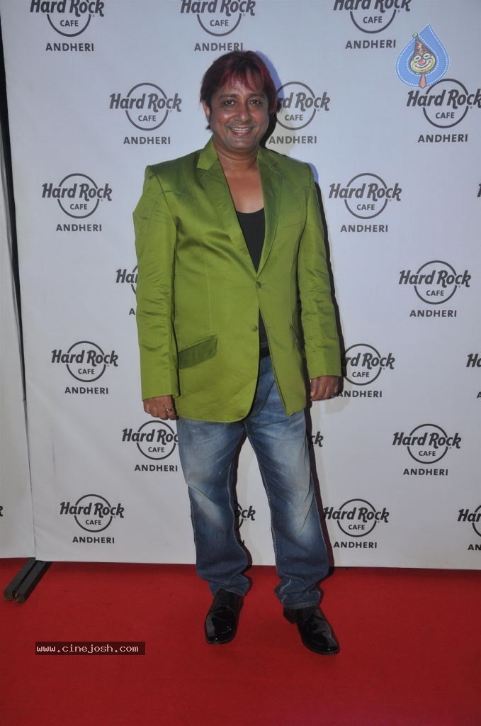 Bolly Celebs at The Hard Rock Cafe Launch - 17 / 53 photos