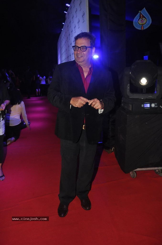 Bolly Celebs at The Hard Rock Cafe Launch - 23 / 53 photos