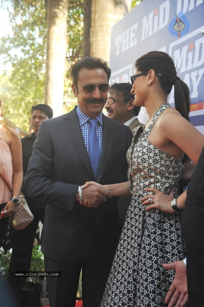 Bolly Celebs at the MID DAY Trophy Event - 10 / 43 photos