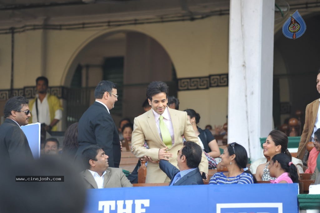 Bolly Celebs at the MID DAY Trophy Event - 43 / 43 photos