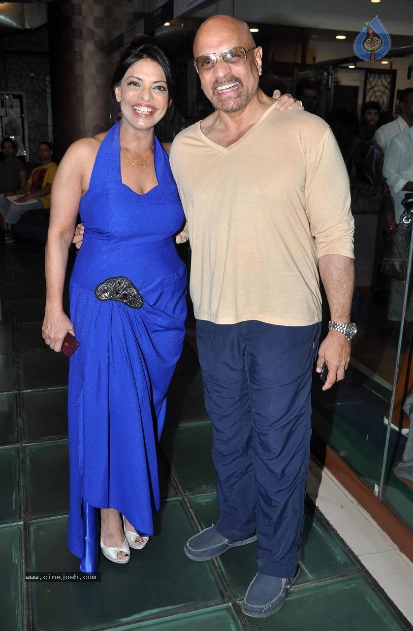 Bolly Celebs at Total Fitness Book Launch - 30 / 39 photos