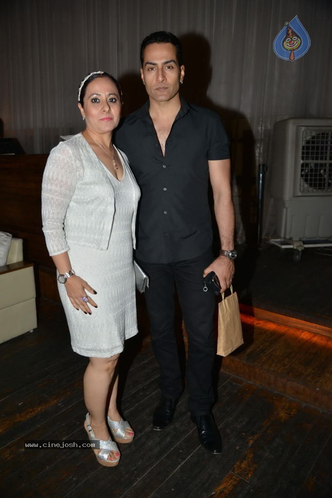 Bolly Celebs at Tulip Joshi Bday Bash - 2 / 34 photos