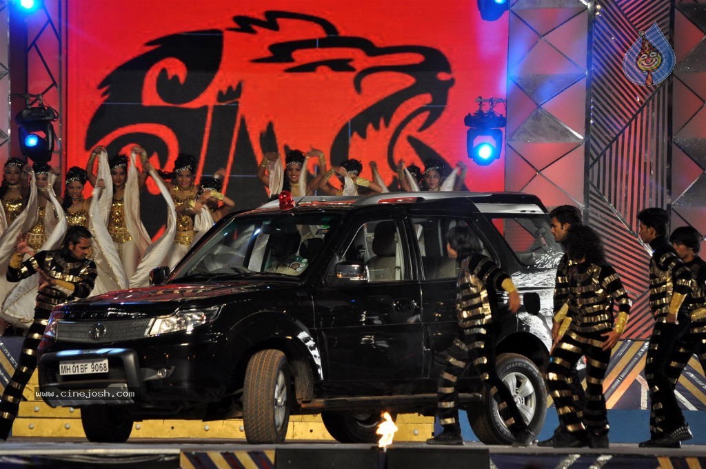 Bolly Celebs at UMANG 2014 - 77 / 108 photos
