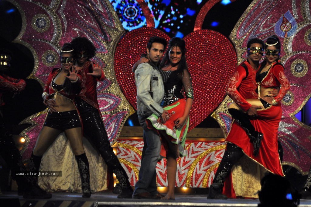 Bolly Celebs at UMANG 2014 - 93 / 108 photos