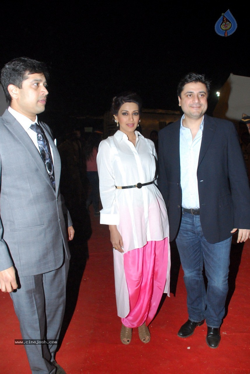Bolly Celebs at Umang Event 01 - 6 / 120 photos