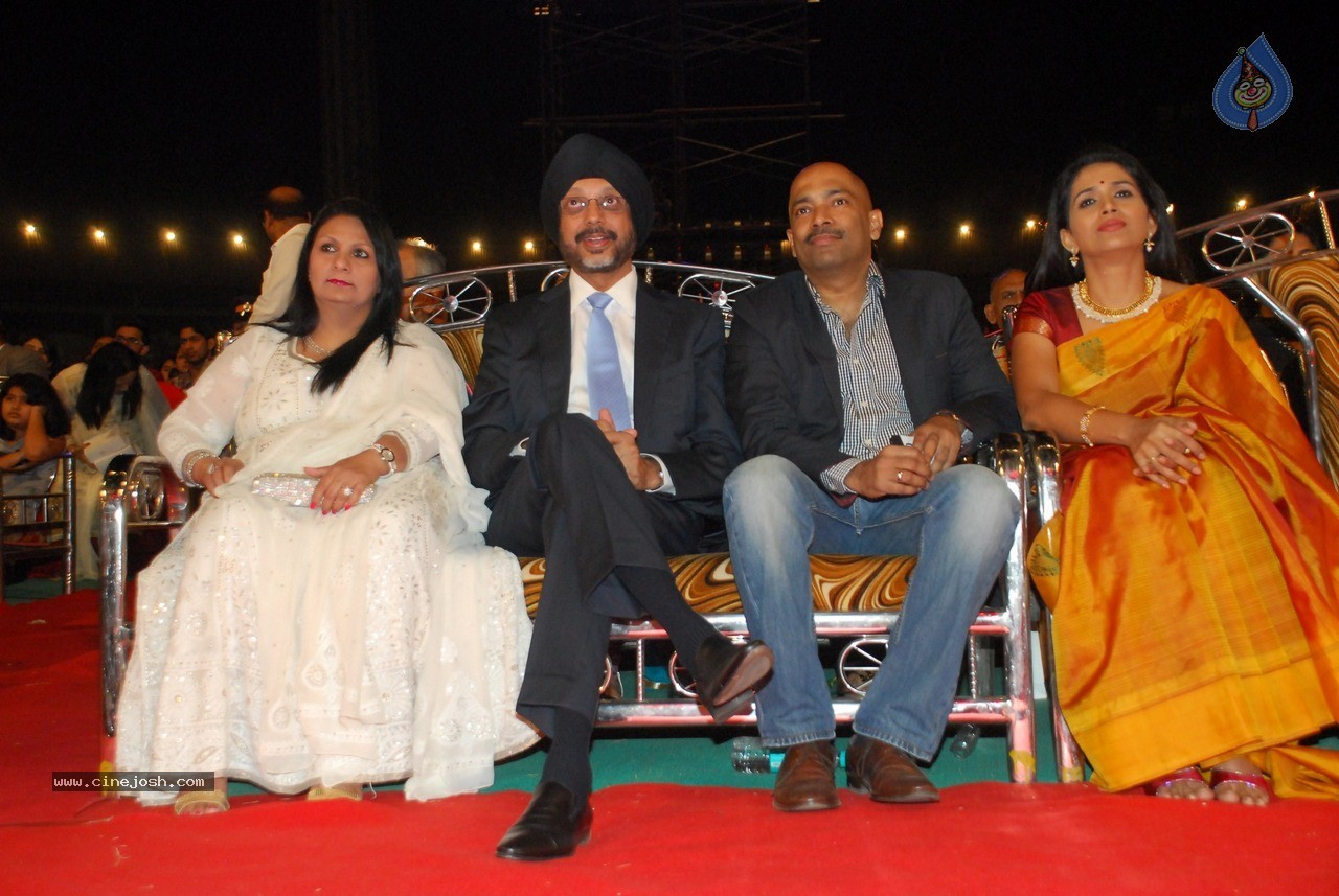 Bolly Celebs at Umang Event 01 - 102 / 120 photos