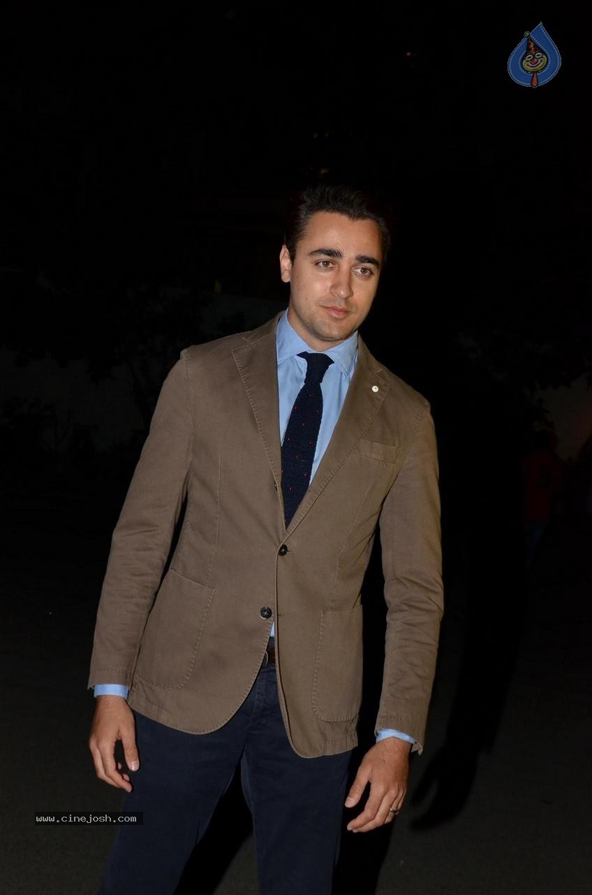 Bolly Celebs at Under Construction Show - 12 / 55 photos