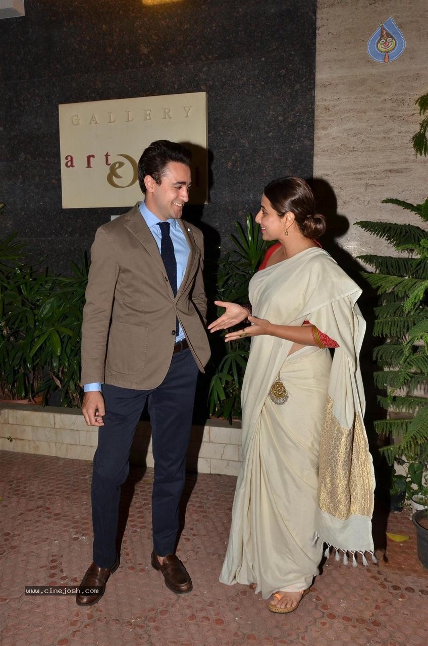 Bolly Celebs at Under Construction Show - 38 / 55 photos