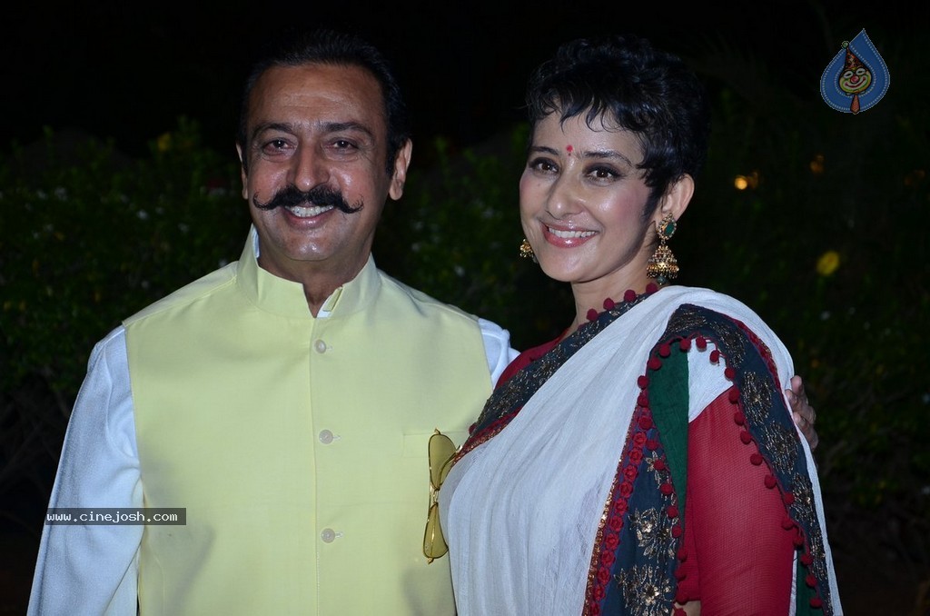 Bolly Celebs at Vishesh Bhatt Wedding Reception - 11 / 136 photos