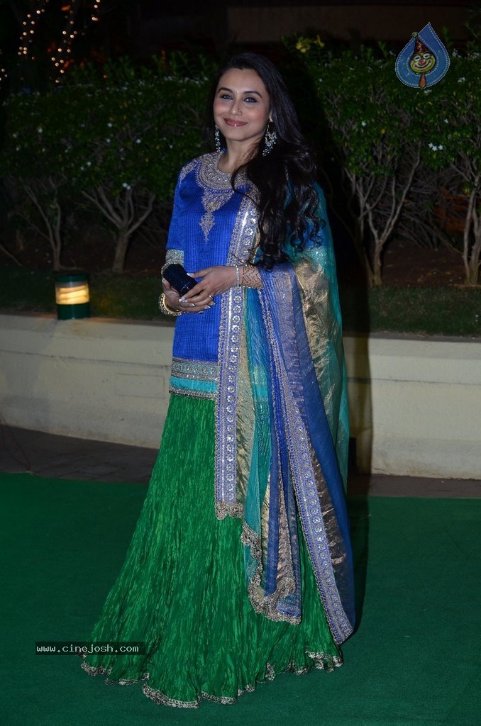 Bolly Celebs at Vishesh Bhatt Wedding Reception - 29 / 136 photos