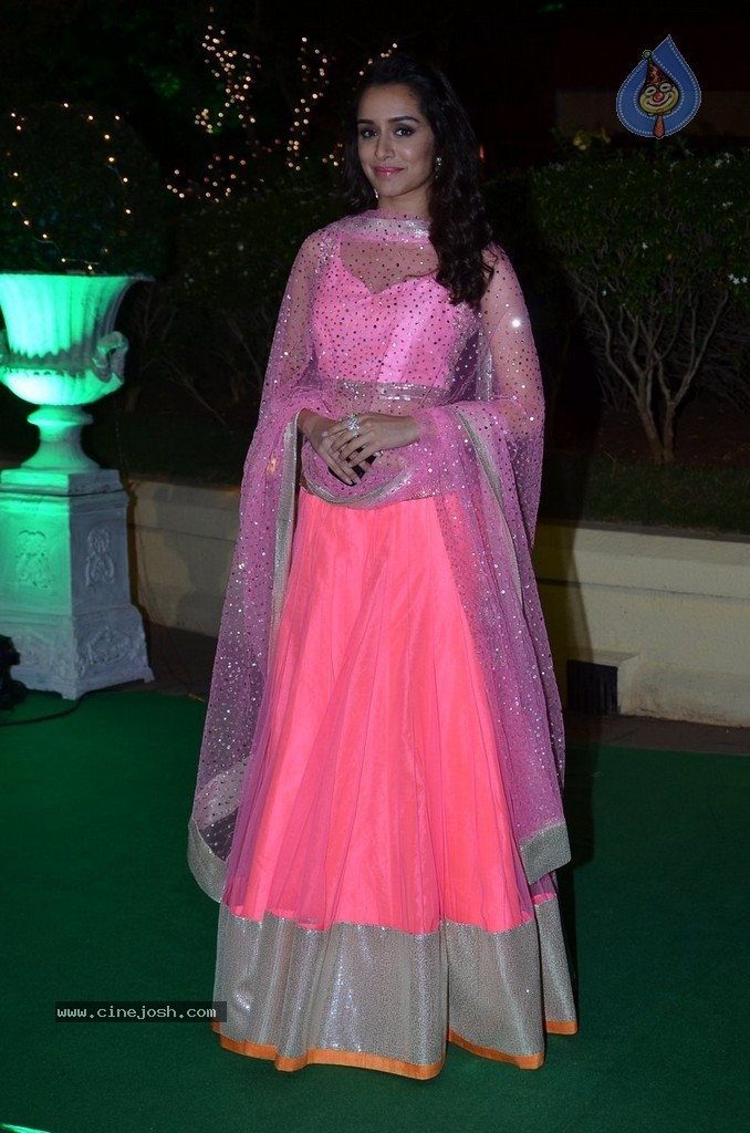 Bolly Celebs at Vishesh Bhatt Wedding Reception - 46 / 136 photos