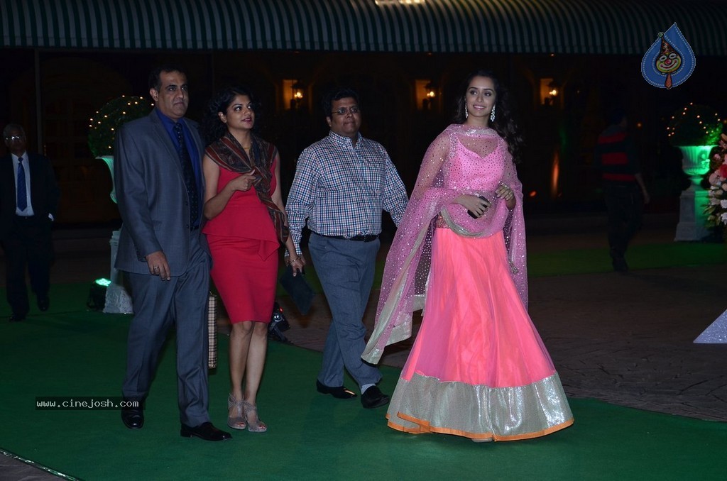 Bolly Celebs at Vishesh Bhatt Wedding Reception - 50 / 136 photos