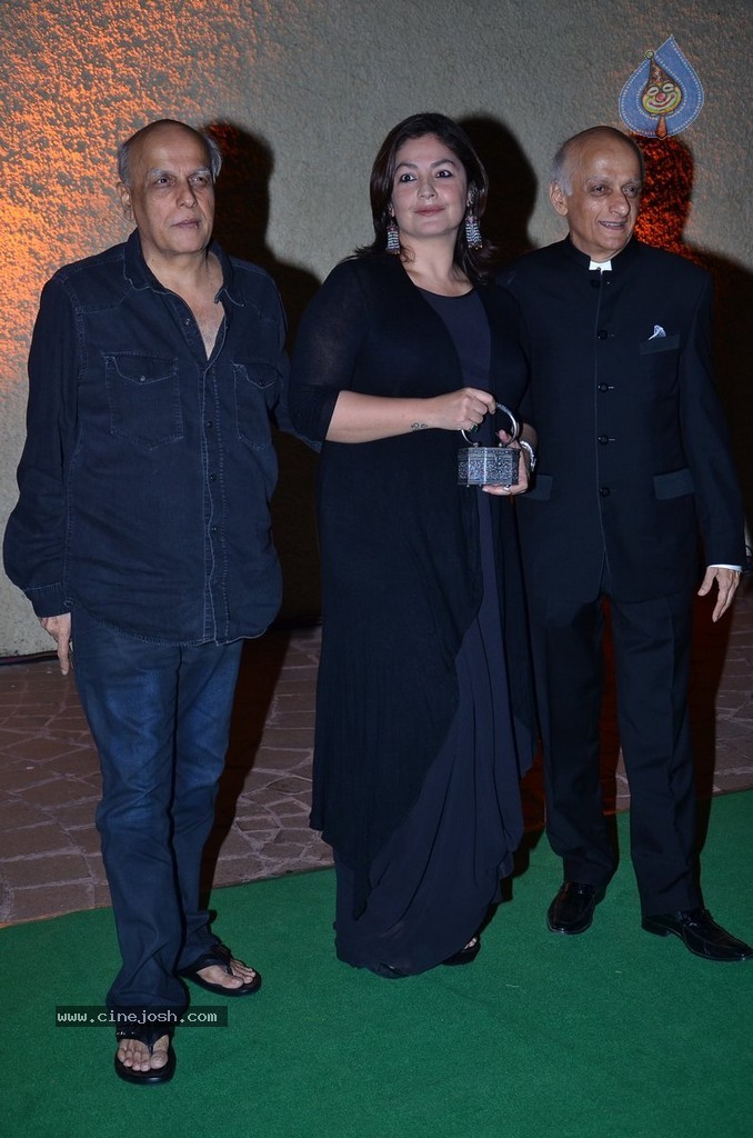 Bolly Celebs at Vishesh Bhatt Wedding Reception - 108 / 136 photos