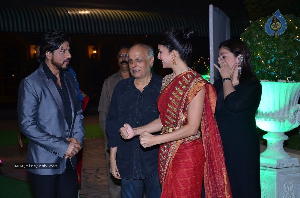 Bolly Celebs at Vishesh Bhatt Wedding Reception - 114 / 136 photos