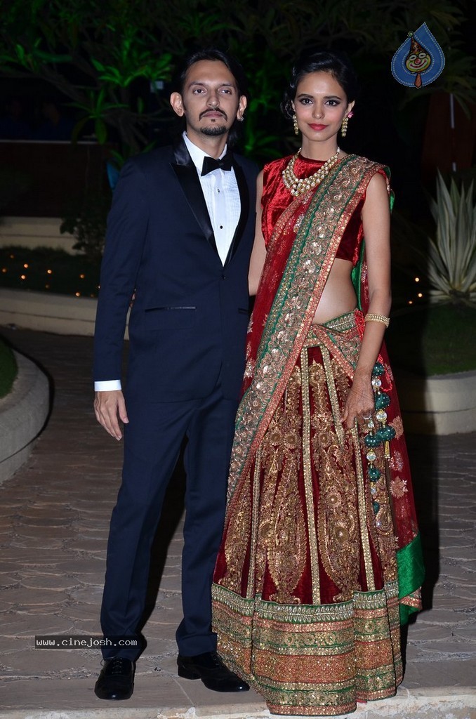 Bolly Celebs at Vishesh Bhatt Wedding Reception - 116 / 136 photos