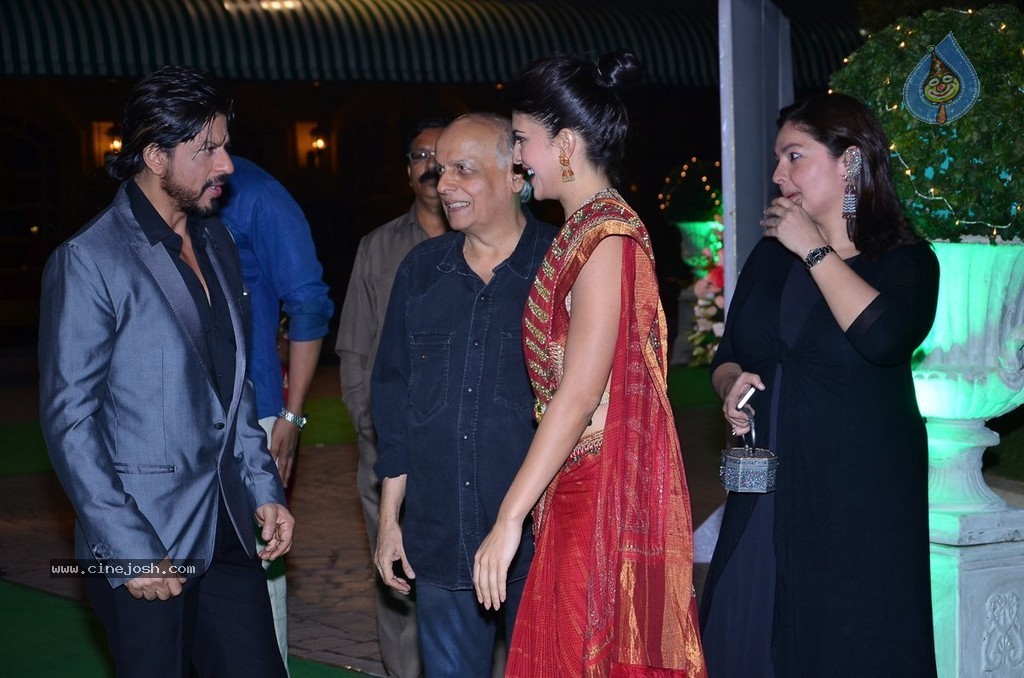 Bolly Celebs at Vishesh Bhatt Wedding Reception - 118 / 136 photos