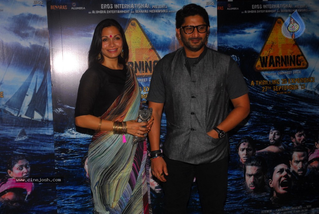 Bolly Celebs at Warning 3D Premiere - 7 / 48 photos
