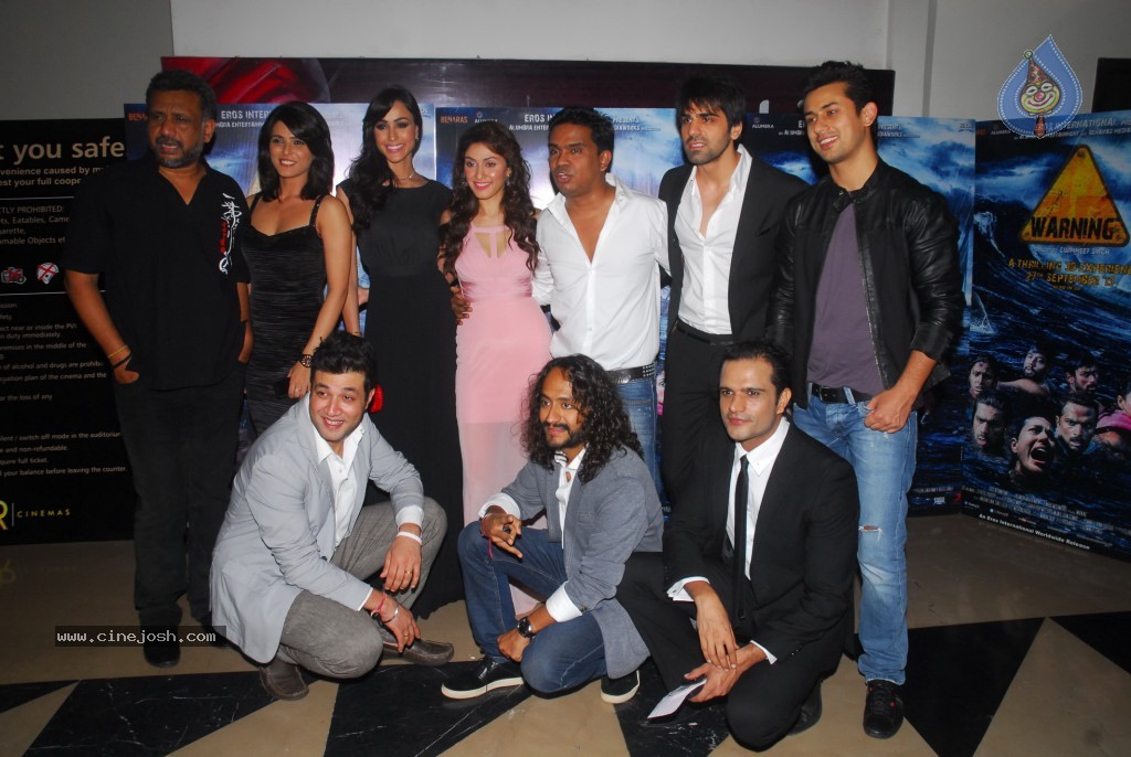 Bolly Celebs at Warning 3D Premiere - 34 / 48 photos