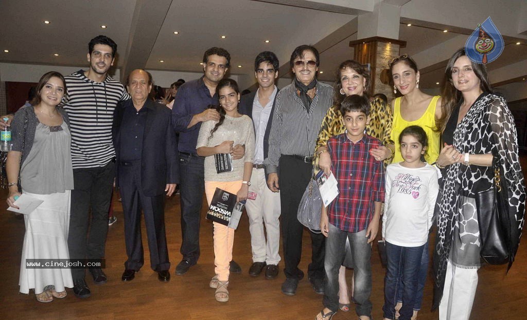 Bolly Celebs at Wisdom Charity Event - 2 / 22 photos