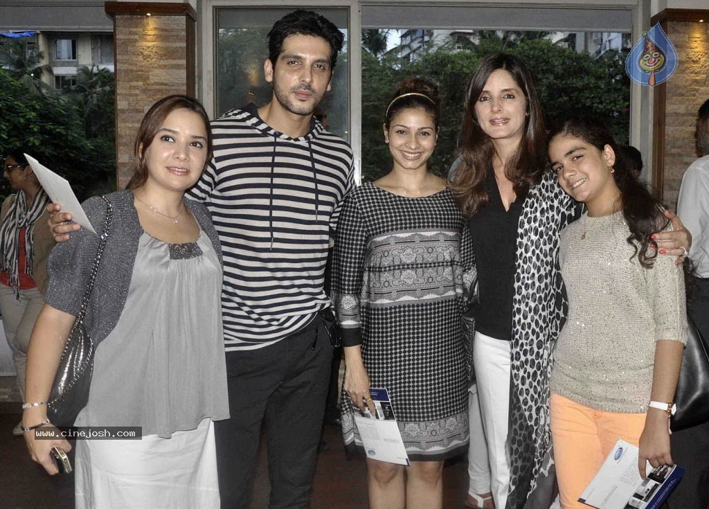Bolly Celebs at Wisdom Charity Event - 12 / 22 photos