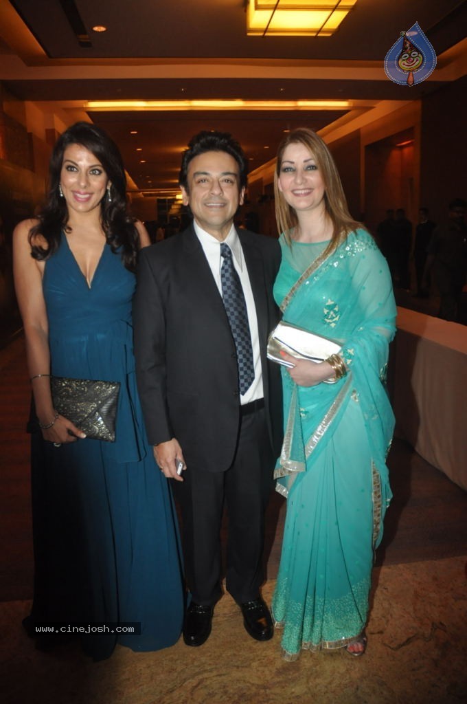Bolly Celebs at Yash Chopra Memorial Awards - 49 / 125 photos