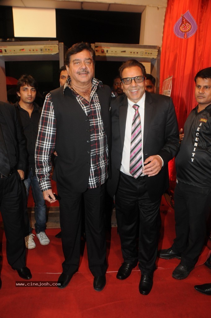 Bolly Celebs at Yes Bank Presents IIAA 2014 - 129 / 135 photos