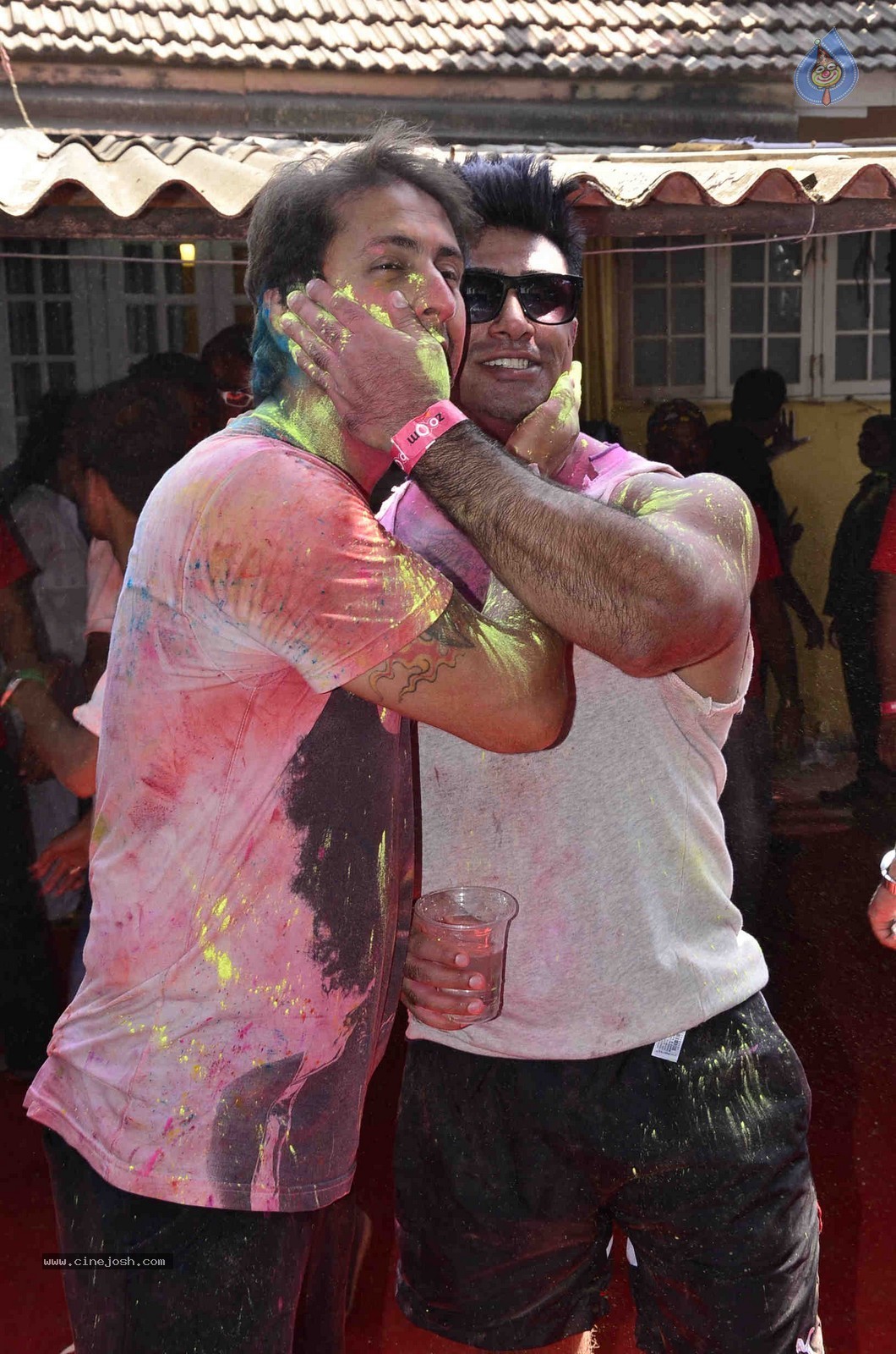 Bolly Celebs at Zoom Holi Party 2015 - 73 / 80 photos