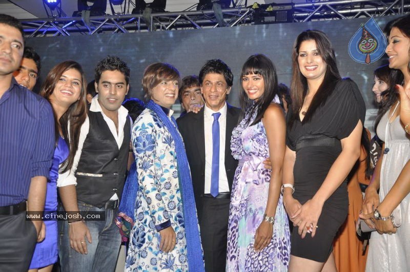 Bolly Celebs at Zor Ka Jhatka Bash - 6 / 99 photos