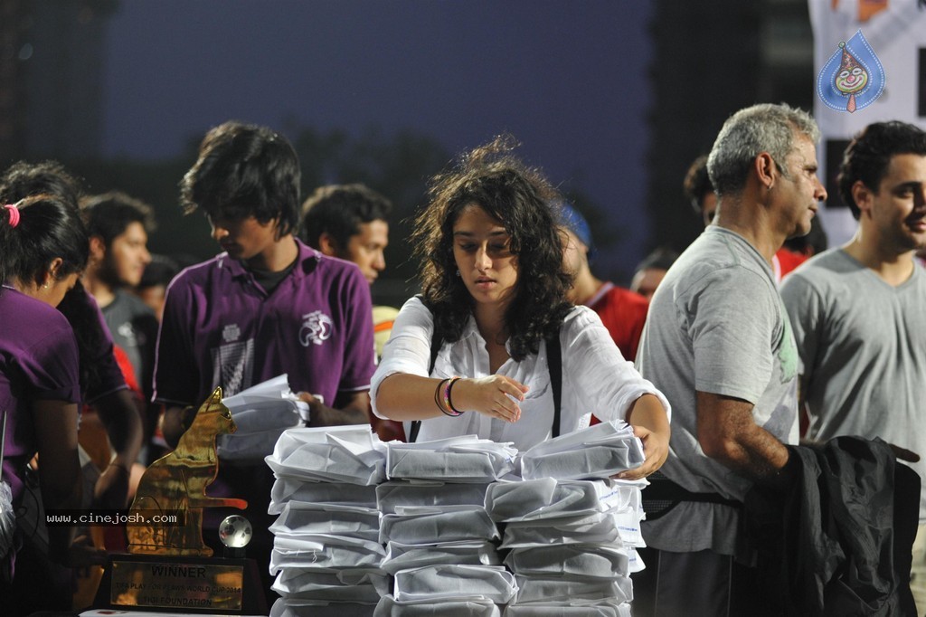 Bolly Celebs Charity Football Match Photos - 144 / 152 photos