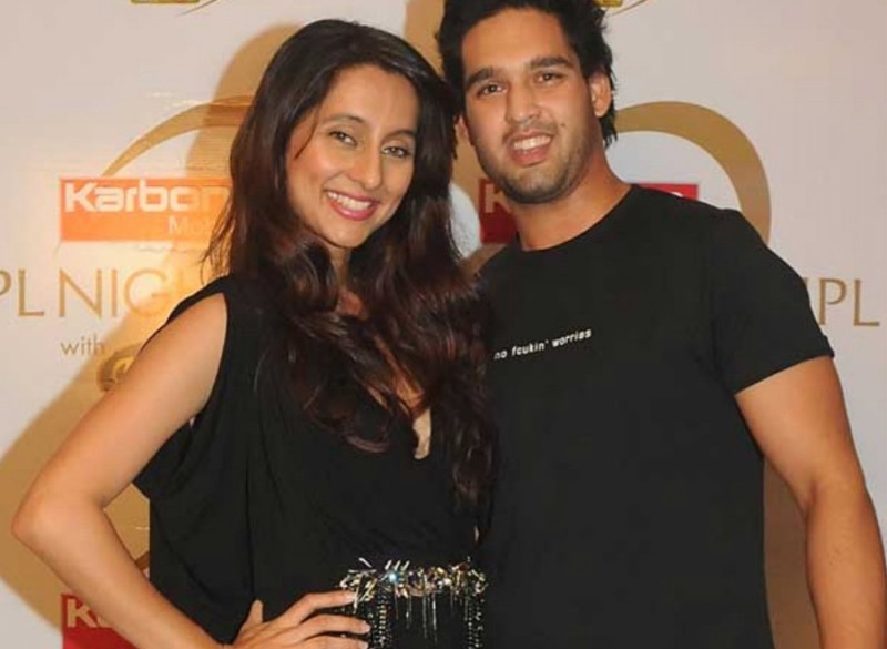 Bolly Celebs Enjoys IPL Matches - 17 / 74 photos