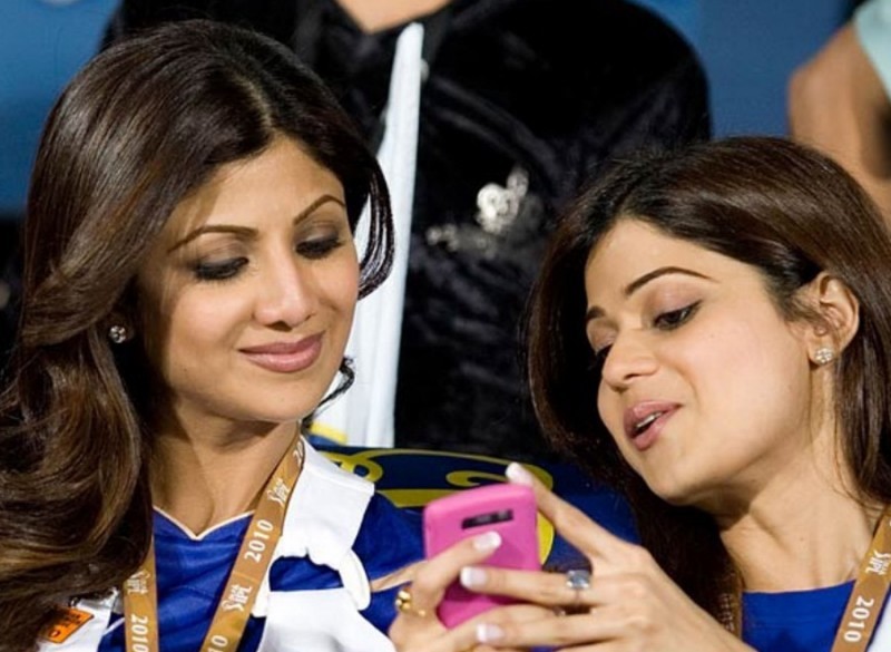 Bolly Celebs Enjoys IPL Matches - 52 / 74 photos