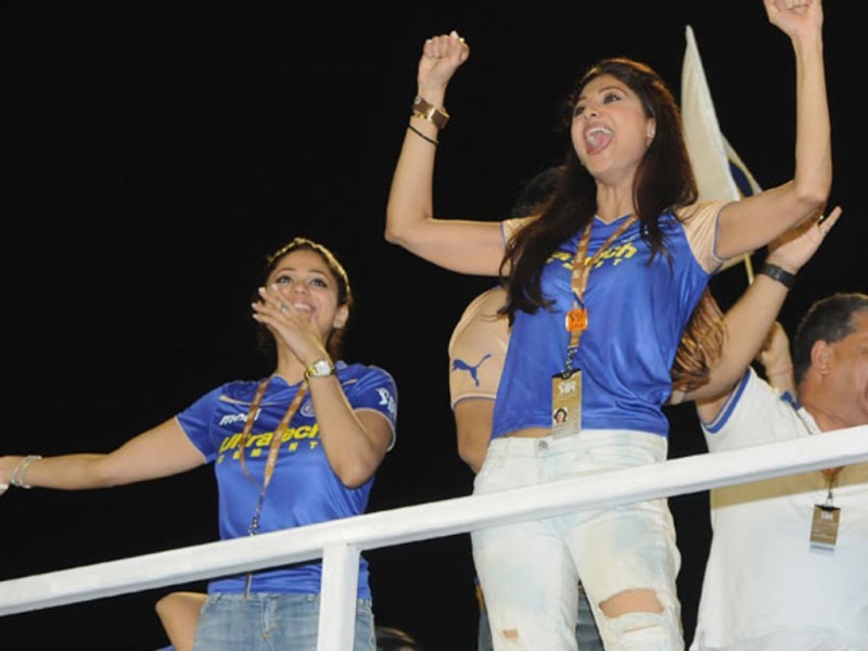 Bolly Celebs Enjoys IPL Matches - 53 / 74 photos
