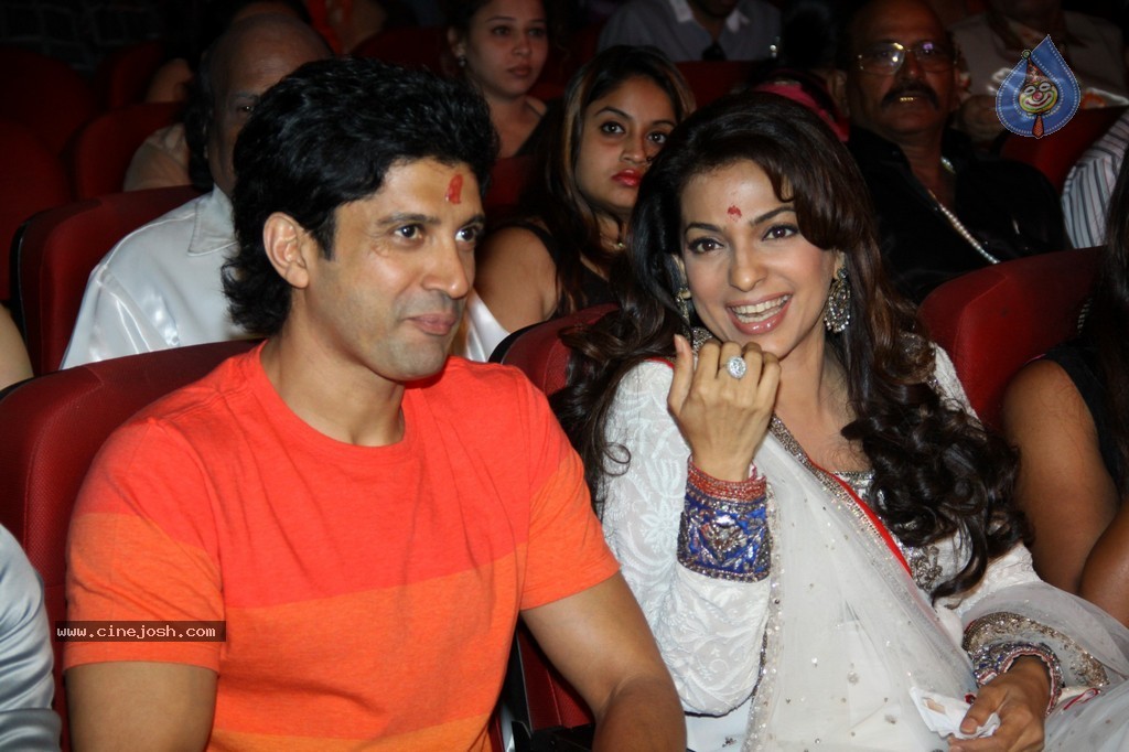 Bolly Celebs at Dadasaheb Phalke Academy Awards 2014 - 10 / 91 photos