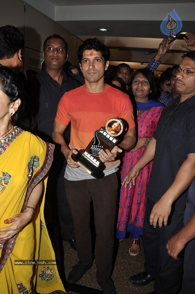 Bolly Celebs at Dadasaheb Phalke Academy Awards 2014 - 81 / 91 photos