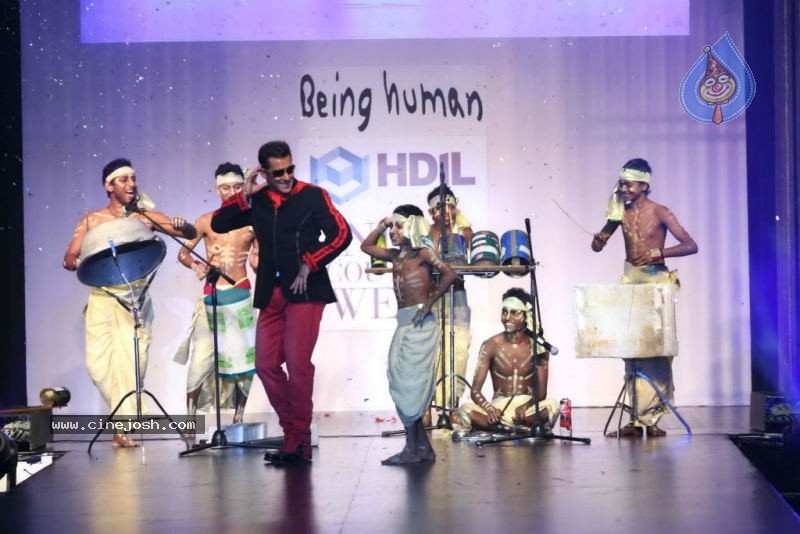 Bolly Celebs Human Fashion Show at HDIL India Couture Week - 41 / 104 photos
