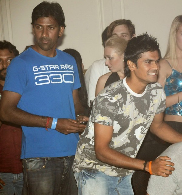 Bolly Celebs Hungama in IPL - 1 / 13 photos