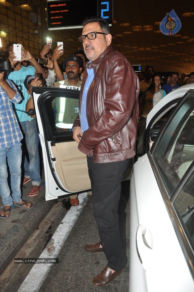 Bolly Celebs Snapped Leaving for IIFA 2014 - 42 / 77 photos