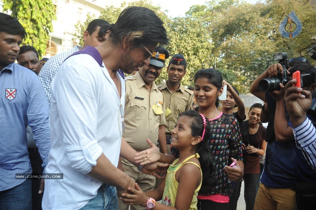 Bolly Celebs Snapped Voting for Loksabha Polls 2014 - 2 / 233 photos