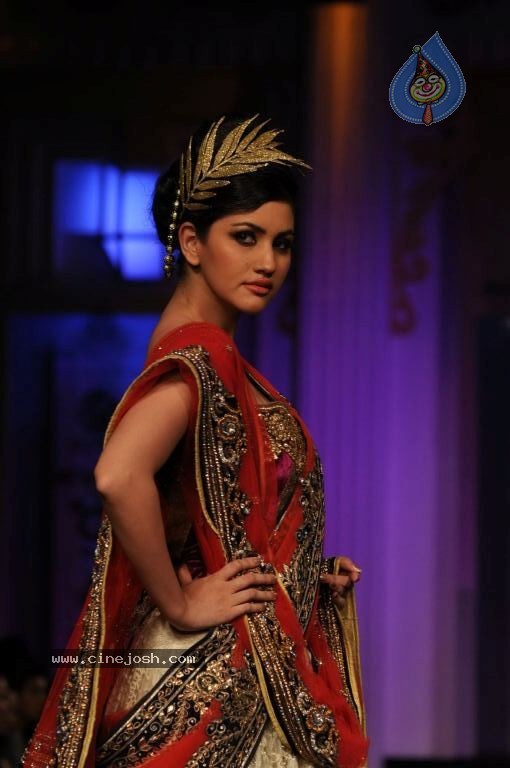Bolly Celebs Walks the Ramp at AVIBFW- 02 - 87 / 115 photos