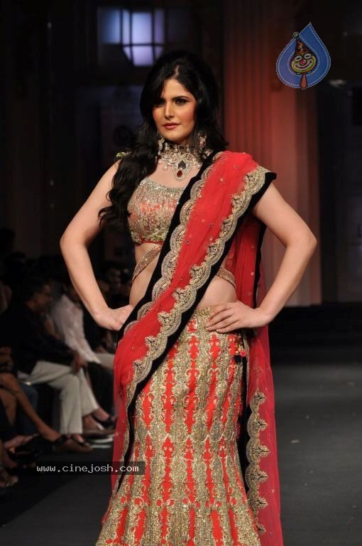Bolly Celebs Walks the Ramp at AVIBFW- 02 - 104 / 115 photos