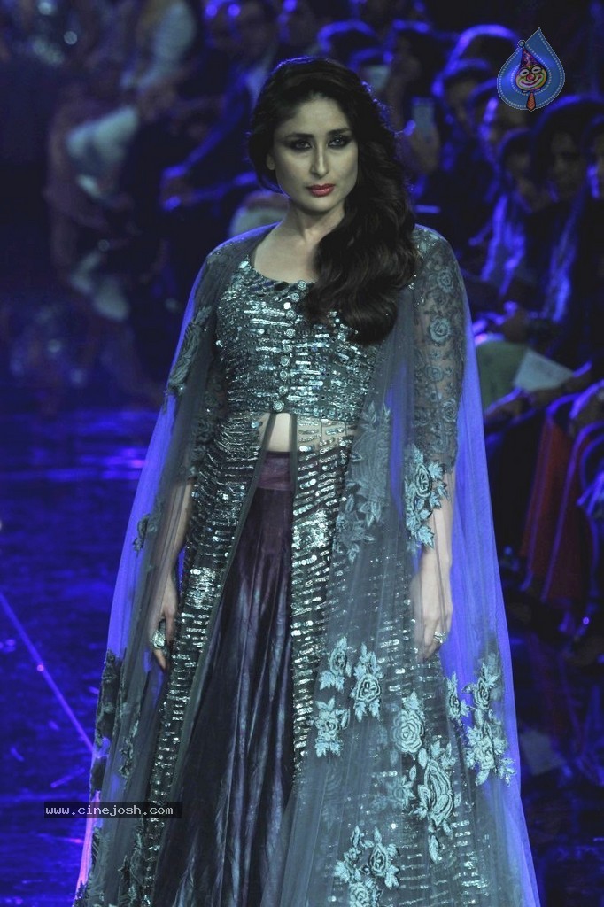 Bolly Celebs Walks the Ramp at LFW 2014 - 69 / 78 photos