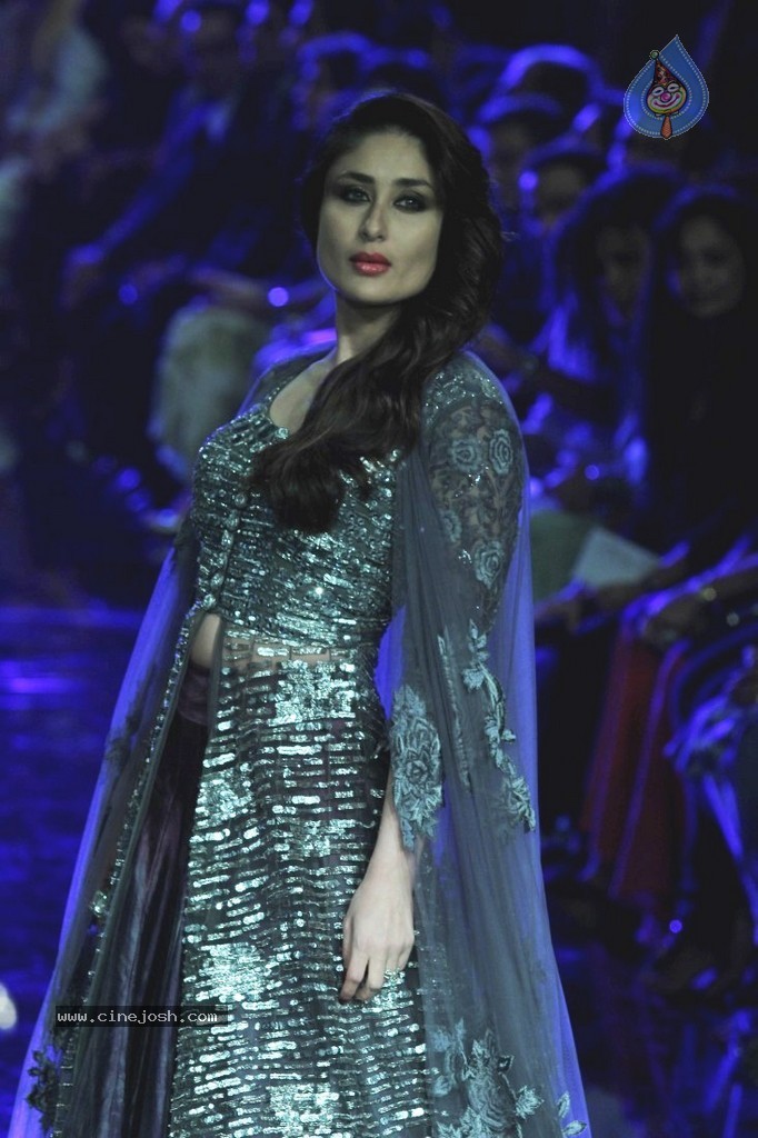 Bolly Celebs Walks the Ramp at LFW 2014 - 70 / 78 photos