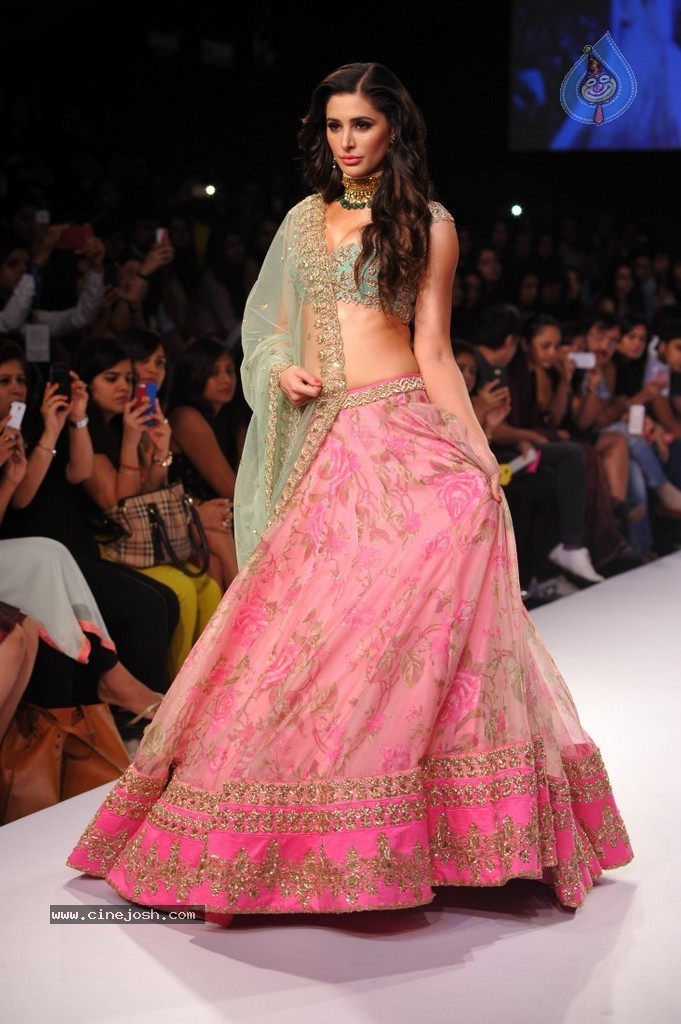 Bolly Celebs Walks the Ramp at LFW 2014 - 78 / 78 photos