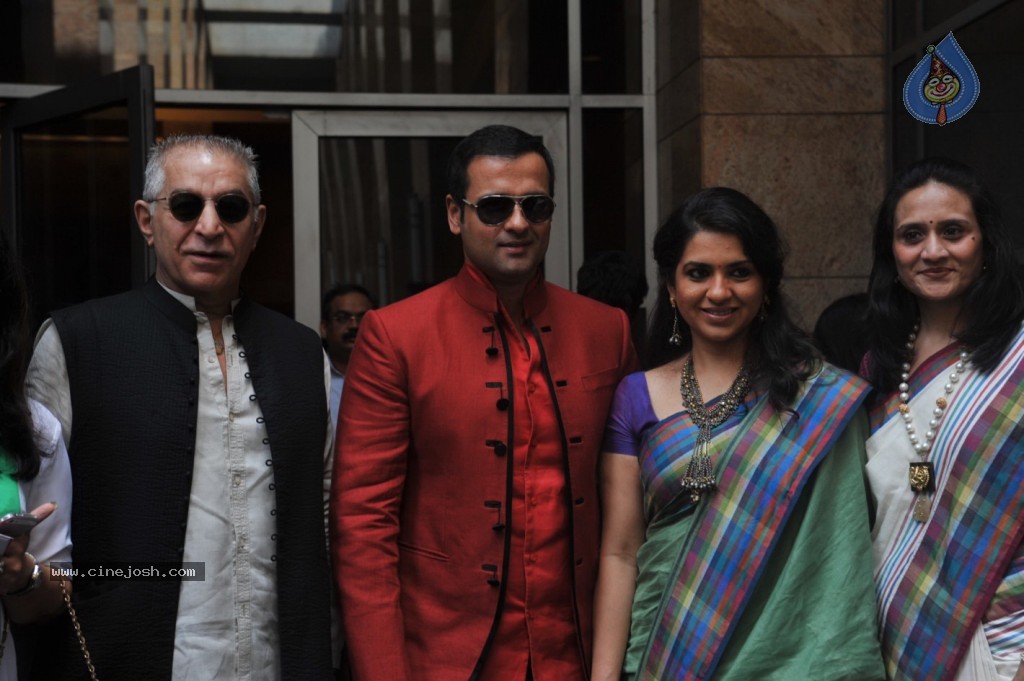 Bolly Celebs Walks the Ramp at LFW Day 4 - 90 / 134 photos