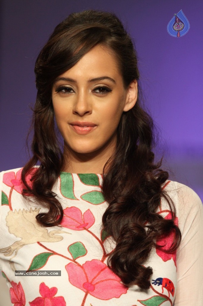 Bolly Celebs Walks the Ramp at LFW Day 4 - 110 / 134 photos