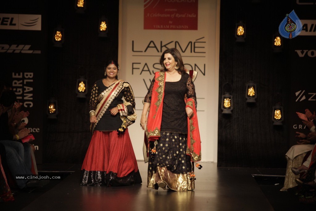 Bolly Celebs Walks the Ramp at LFW Day 4 - 119 / 134 photos